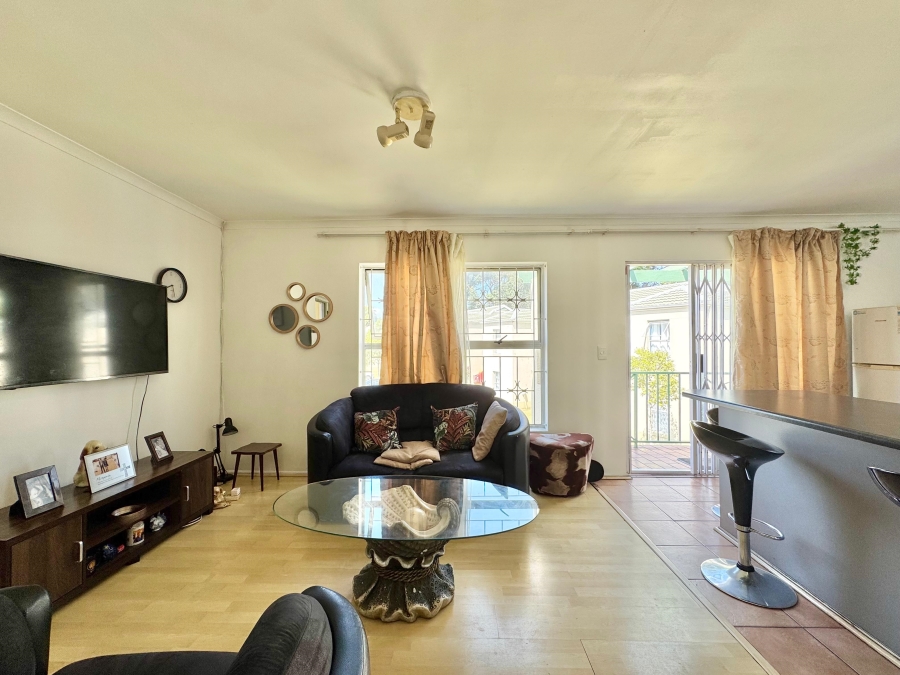 2 Bedroom Property for Sale in Kenilworth Western Cape